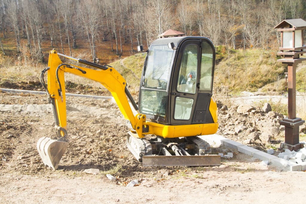 4 Things to Know When Doing DIY Projects with a Mini Excavator
